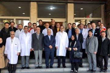 بازگشت وزیر سابق بهداشت به بیمارستان فارابی