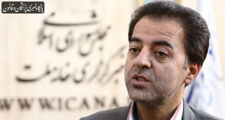 دولت باید به لحاظ اقتصادی از مردم و کسبه پشتیبانی کند دولت باید به لحاظ اقتصادی از مردم و کسبه پشتیبانی کند