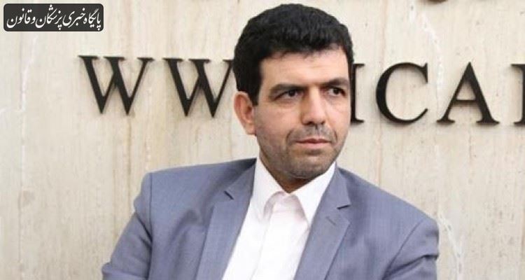 اشکال ساختاری غذا ودارو عامل امضاهای طلایی و انحصارطلبی در این سازمان است اشکال ساختاری غذا ودارو عامل امضاهای طلایی و انحصارطلبی در این سازمان است