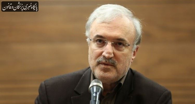 یکی از تلخترین ایام زمانی بود که کادر درمان لباس و اقلام حفاظتی نداشتند یکی از تلخترین ایام زمانی بود که کادر درمان لباس و اقلام حفاظتی نداشتند