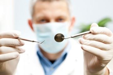 دلیل تعرفه‌های متغیر دندانپزشکی در نقاط مختلف شهر