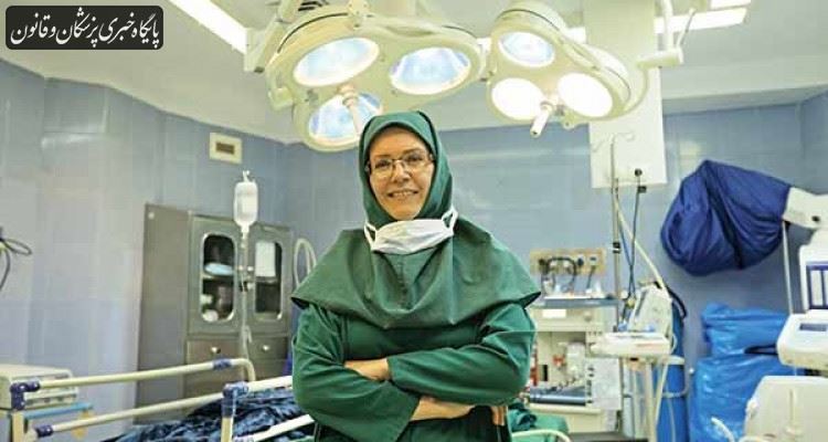 بیش از ۵۴ هزار ویزیت و ۳۰۰ جراحی رایگان در کارنامه درخشان دکتر لعبت گرانپایه