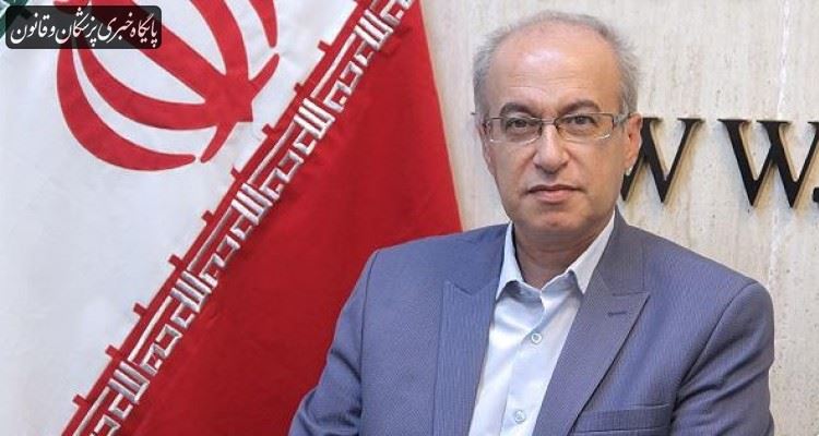 تصمیمگیریهای متناقض ستاد کرونا توهین به مردم است تصمیمگیریهای متناقض ستاد کرونا توهین به مردم است