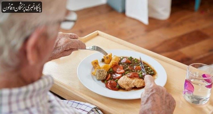 مواد غذایی مورد نیاز برای سالمندان در دوران کرونا "اینفوگرافیک"