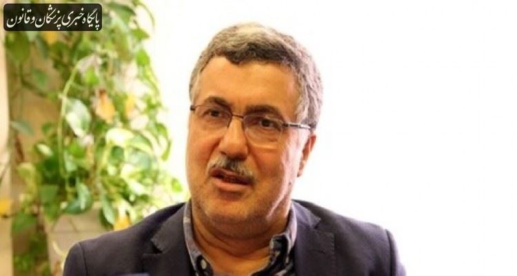 زحمات داروسازان مکمل طبابت ایرانی و یک پایه اصلی سلامت جامعه است زحمات داروسازان مکمل طبابت ایرانی و یک پایه اصلی سلامت جامعه است