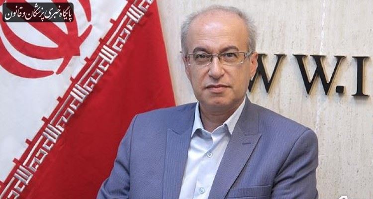 ماسک دولتی به جای توزیع در داروخانهها در سوپرمارکتها و مغازهها توزیع میشود ماسک دولتی به جای توزیع در داروخانهها در سوپرمارکتها و مغازهها توزیع میشود