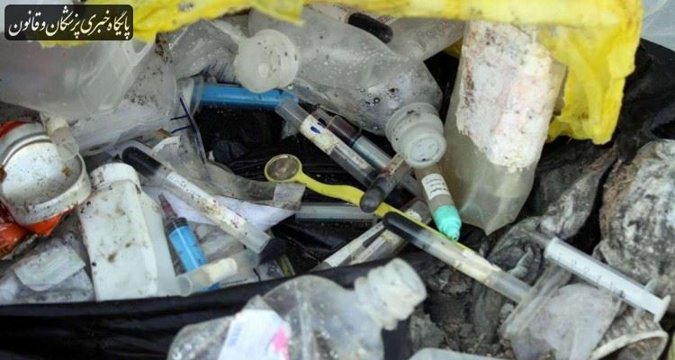 مشاهده پسماندها در سطل‌های زباله شهر از بی مسئولیتی بیمارستان‌هاست
