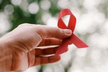 کووید-۱۹ نشان داد جهان می‌تواند به ایدز پایان دهد