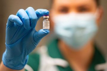 واکسیناسیون کرونا در انگلیس با اخلال مواجه شد