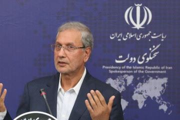 امروز با دو ویروس کرونا و تحریم در حال مبارزه هستیم