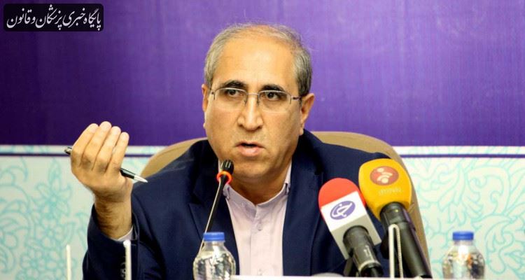 کادر درمان فشار زیادی را در شرایط اپیدمی کرونا بردوش خود تحمل میکند کادر درمان فشار زیادی را در شرایط اپیدمی کرونا بردوش خود تحمل میکند