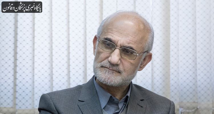 باید سیاستهای قاطعی در خصوص مهار ویروس کرونا اتخاذ شود باید سیاستهای قاطعی در خصوص مهار ویروس کرونا اتخاذ شود