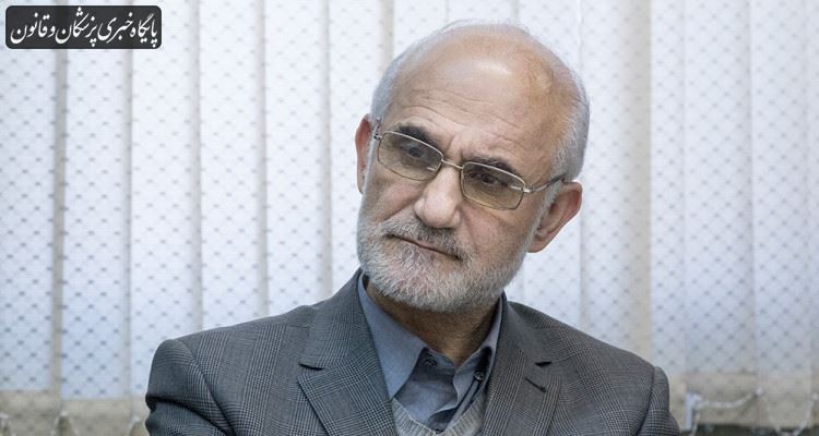 ابلاغ آئین نامه جدید تاسیس داروخانه ها بدون مشورت سازمان نظام پزشکی بوده است ابلاغ آئین نامه جدید تاسیس داروخانه ها بدون مشورت سازمان نظام پزشکی بوده است