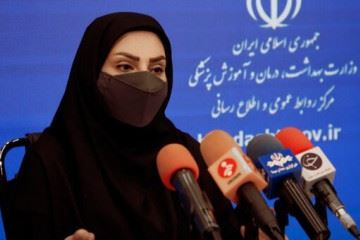 با توجه به پیک پنجم کرونا اظهار نظر در خصوص بازگشایی مدارس زود است