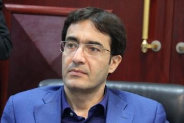 ممنوعیت ورود داروی بدون مجوز را از متولی آن پیگیری کنید، نه گمرک