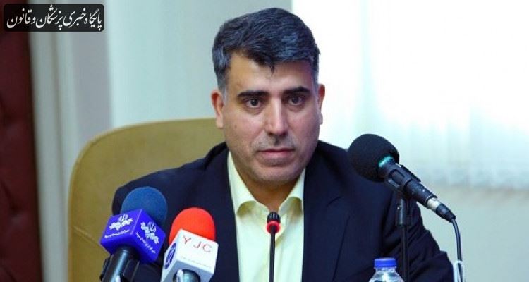 ارائه خدمات پزشکی از سوی افرادی غیر از جامعه پزشکی غیرقانونی است ارائه خدمات پزشکی از سوی افرادی غیر از جامعه پزشکی غیرقانونی است