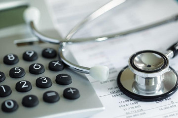 زیان ۲۰ درصدی بیمه ها به مراکز درمانی با تاخیر در پرداخت مطالبات