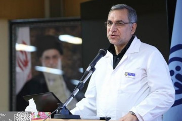 دست های پلیدی به دنبال تخریب جایگاه جامعه پزشکی است