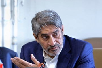 تنها در نظام سلامت ایران برای دانشجویان پزشکی طرح اجباری لحاظ می شود