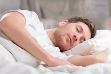 باورهای نادرست در مورد خواب که می‌توانند تهدیدی جدی برای سلامت باشند
