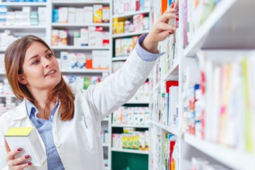 سازمان غذا و دارو آمار داروخانه‌های تازه‌تاسیس را اعلام کند