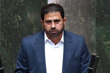 وزیر بهداشت در خصوص مشکل کمبود دارو تدبیر کند