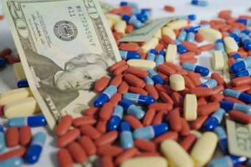 بانک ها از پرداخت تسهیلات دارویی  خودداری می‌کنند
