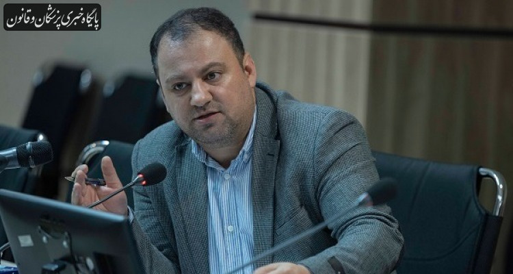 جامعه پزشکی اعتماد چندانی به بیمه های پایه ندارد جامعه پزشکی اعتماد چندانی به بیمه های پایه ندارد