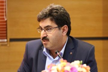 اگر سلطانی هست که دستگاه کارتخوان وارد کشور کرده تا جامعه پزشکی را تحت فشار قرار دهد، معرفی شود