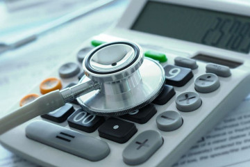 انتشار لیست ۳۰۰۰ پزشک بدون کارتخوان توسط سازمان امور مالیاتی