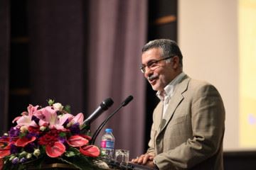 تحریم‌ها ممکن است در آینده خدمات پزشکی را دچار آسیب نماید