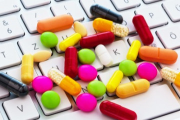 کشف بیش از ۴۰ میلیون داروی غیرمجاز و کم‌یاب از داروفروشان آنلاین