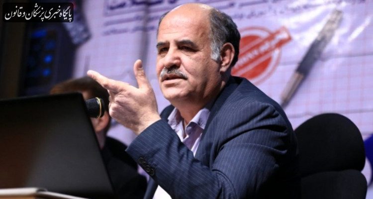 بلایی که با انحصار سر خودروسازی آوردید سر داروسازی نیاورید بلایی که با انحصار سر خودروسازی آوردید سر داروسازی نیاورید