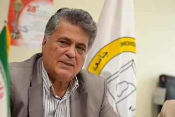 مسوولان مجلس و دولتمردان رابطه خوبی با جامعه پزشکی ندارند
