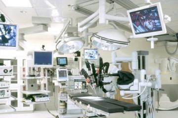 عمر تجهیزات پزشکی در کشور تقریباً بیش از ۲۰ سال است