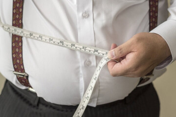 ۶۰ تا ۷۰ درصد افراد بالغ در کشور به چاقی و اضافه وزن مبتلا هستند