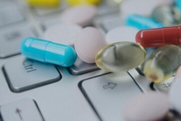 واکاوی معضلات فروش آنلاین دارو و توسعه نسخ الکترونیک