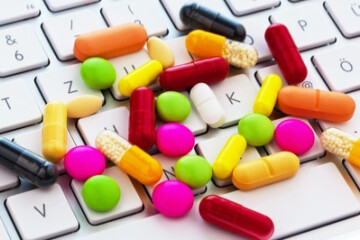 پای اینترنت به بازار دارو کشور باز می‌شود