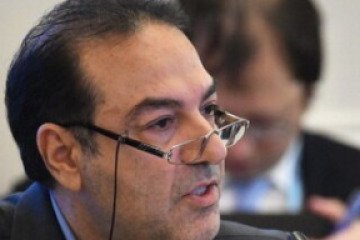 پرداخت بیش از ۵۰ درصد هزینه‌های سلامت از جیب مردم است