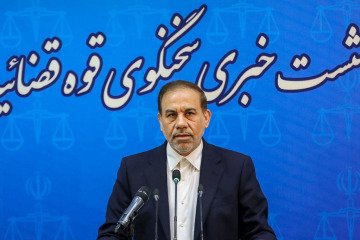پیگیری حقوق بیماران نابیناشده به معنای توهین به جامعه نابینایان نیست