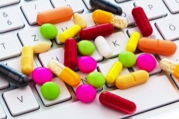 لزوم تدوین یک چارچوب قانونی جامع و شفاف برای عرضه اینترنتی دارو