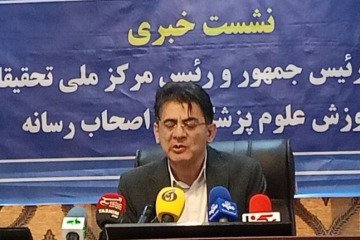 صلاحیت تجربه دانشجویان پزشکی روی بیماران در دوره آموزش کافی نیست