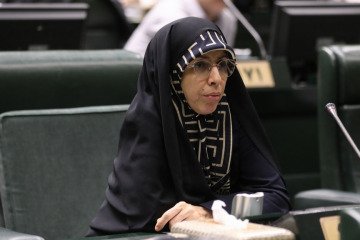 مهاجرت پزشکان نتیجه سیاست‌های اشتباه و تعارض منافع در نظام سلامت