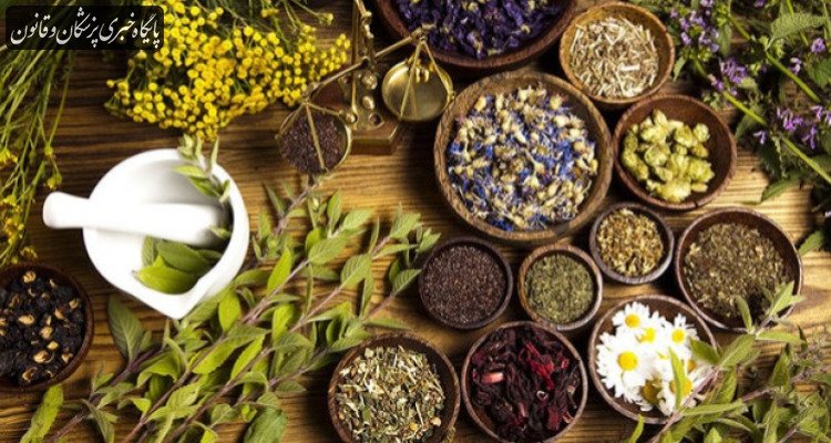 عطاری‌ها حق ورود به درمان و فروش داروهای ترکیبی را ندارند