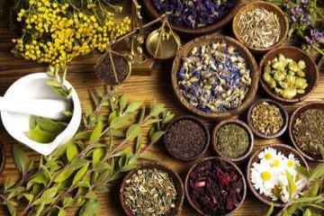 عطاری‌ها حق ورود به درمان و فروش داروهای ترکیبی را ندارند