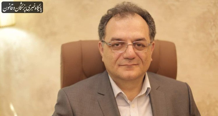 سازمان نظام پزشکی باید به اشتغال پزشکان جوان کمک کند سازمان نظام پزشکی باید به اشتغال پزشکان جوان کمک کند