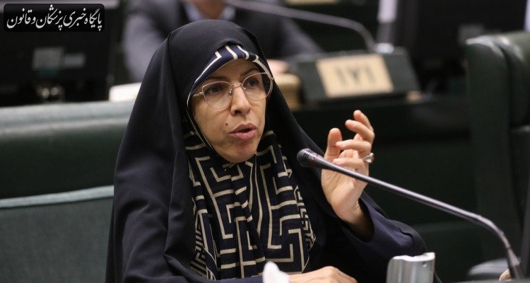 تجمیع بیمههای پایه و اجرای پزشک خانواده، گامی موثر برای ارتقای سلامت مردم تجمیع بیمههای پایه و اجرای پزشک خانواده، گامی موثر برای ارتقای سلامت مردم