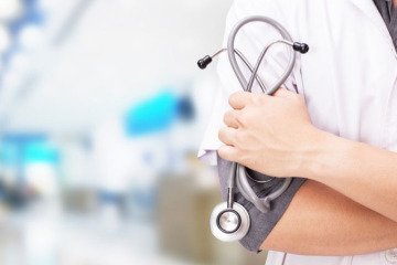 نگاه سیاست‌گذاران به موضوع آموزش پزشکی باید کل‌نگر و واقع‌بینانه باشد