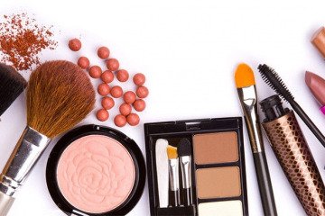 انتشار فهرست محصولات غیرمجاز آرایش چشم و ابرو