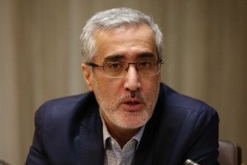 مرکز تحقیقات نباید «پارکینگ مدیران» باشد